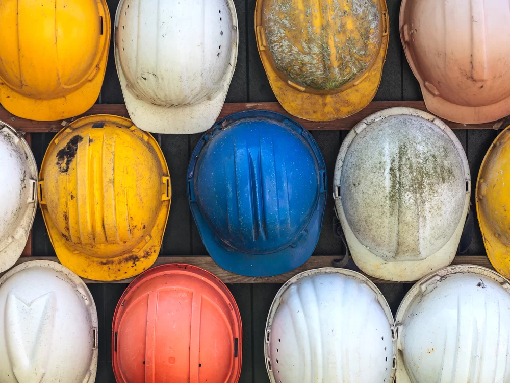 4 Jenis Helm Safety Proyek Berdasarkan Fungsi dan Kelasnya